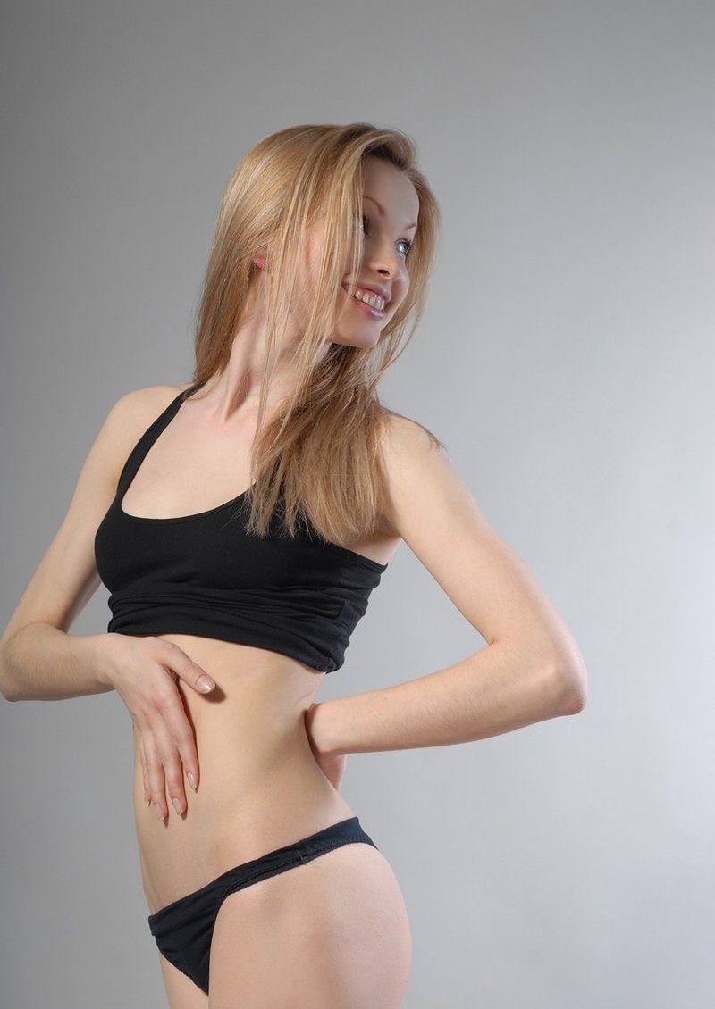 Тома, 22 года, 1 размер груди